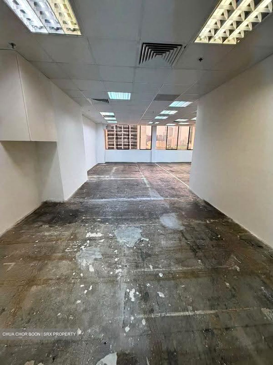International Plaza (D2), Office #629667271